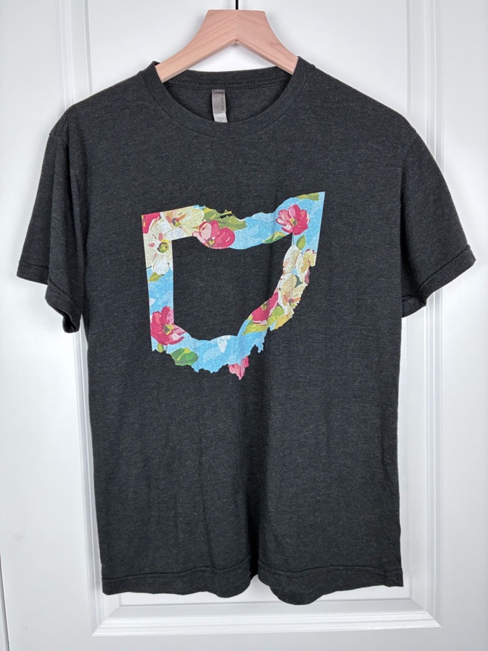 Righteous Society Graphic Tee — Floral Ohio Buckeye Charcoal Gray Size Medium